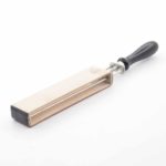 Двухсторонний кожаный ремень с натяжителем Boker для правки бритв, Германия